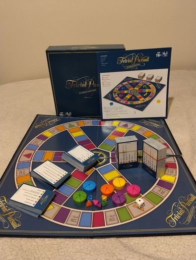 Trivial Pursuit Classic Edition Board Game