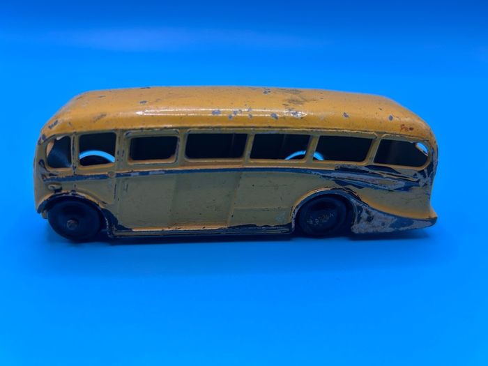 Dinky luxury coach