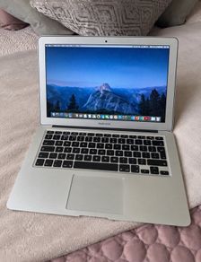 MacBook Air (13-inch, 2017)