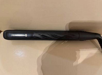 Remington Ceramic Straight 230 Hair Straightener S3500