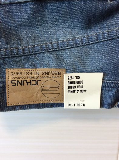 Brand New. Jack And Jones Mens Jeans. Waist 36 Inches. Inside Leg 30 Inches. Retail At 50euro. Selling 30 Euro. Collect In Dublin Or Receive Via Post.