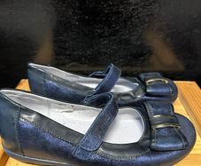 Leather Girl Shoes size 13