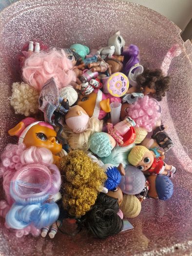 Lol  dollhouse, glamour van and accessories
