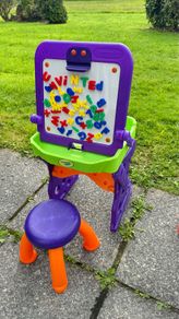 Crayola 2-in-1 Art Desk & Magnetic Easel (with Stool)