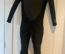 O Neills youth wetsuit