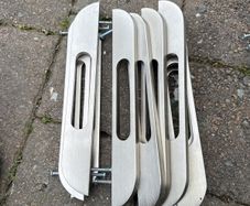 handles