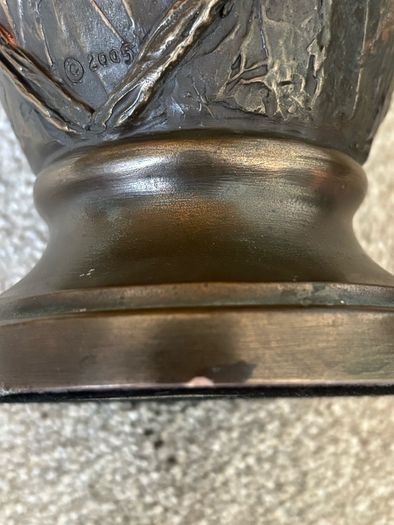 Chunky Vintage Genesis Fine Arts Steve Finney Vase 2005