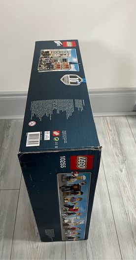 10255 Lego Assembly Square