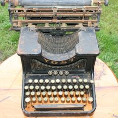 Antique Yost Typewriter typemachine - 1914 - sprinkhaansysteem - 1914 - Great Gatsby