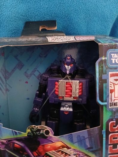 Transformers Legacy Evolution Shadow Striker