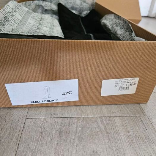 Unisa low heel knee height Spanish black suede leather boots RRP 165 euro new & in a presentable box UK size 8 EU 42C