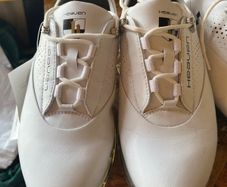 Ladies golf shoes