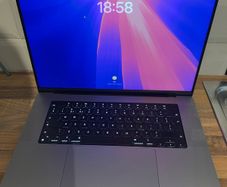 MacBook Pro M1 16 Inch