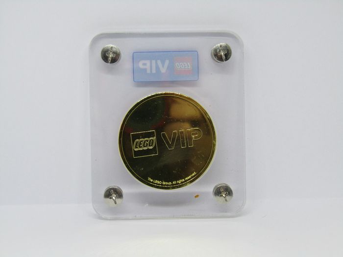 LEGO VIP Pirate Coin Part Of The Lego Coin Collection Rare Collectible Limited Edition Pirate Coin New