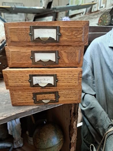 Vintage Set Drawers