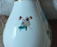 Royal tara golfing vase