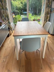 kitchen table and chairs