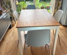 kitchen table and chairs