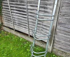 Mottez bike rack stand