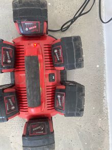 Milwaukee 6 bay fast charger