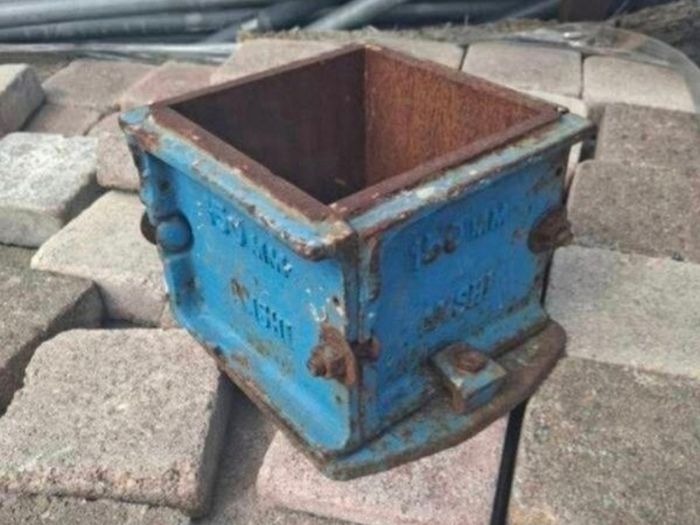 Concrete Cube Test Mould