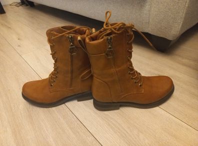 womans boots