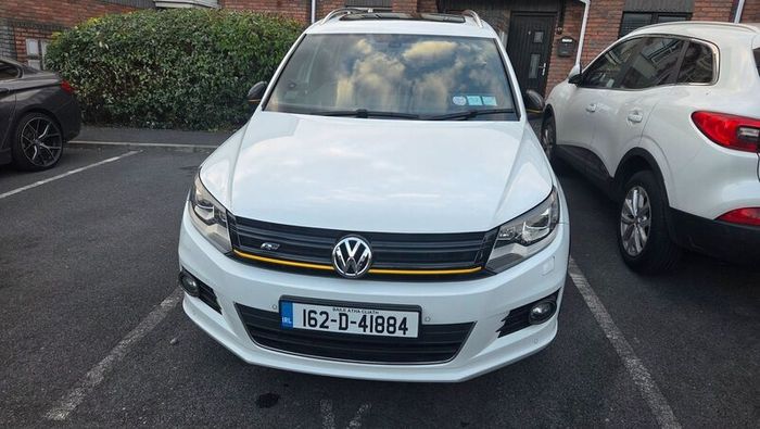 2016 VW Tiguan R-Line 1.4 TSI Auto | Only 54K KM