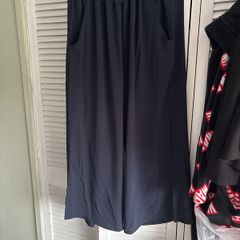 Navy two piece size L (16-20)