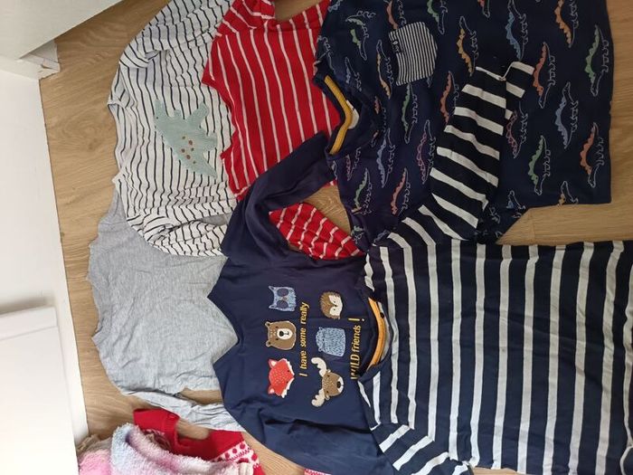 Girl clothes bundle age 3-4
