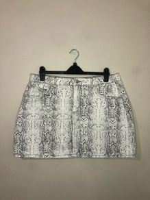 Snake print skirt (size 18)