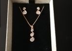 nice earring and necklace set for sale brand new.