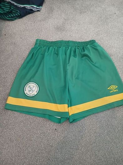 broadford rovers training top and shorts and match shorts