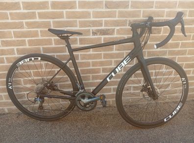 Cube Attain Race Road Bike