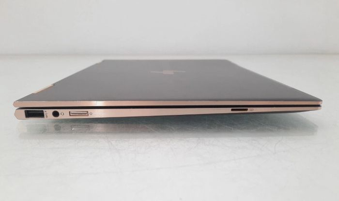HP Spectre X360 13-Ae003na 13.3" Touchscreen Laptop i7-8550U 16GB RAM 512GB NVME SSD Windows 11 Pro