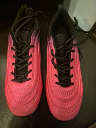 Nike Air Max Portal trainers pink