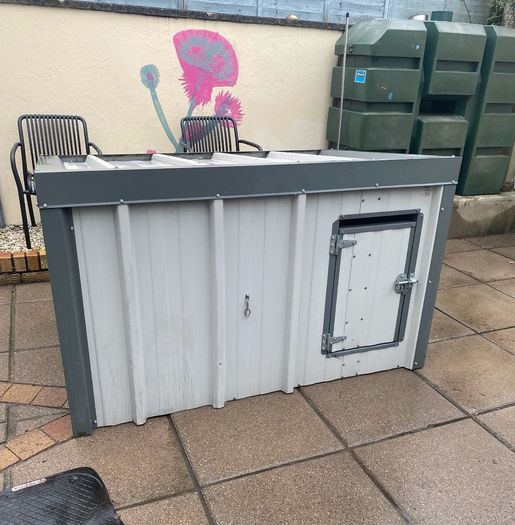 Kingspan insulated dog kennel