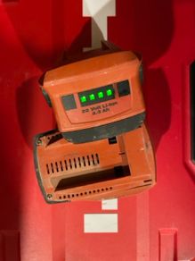 2x Hilti 22V Li-Ion Batteries (3.3Ah)