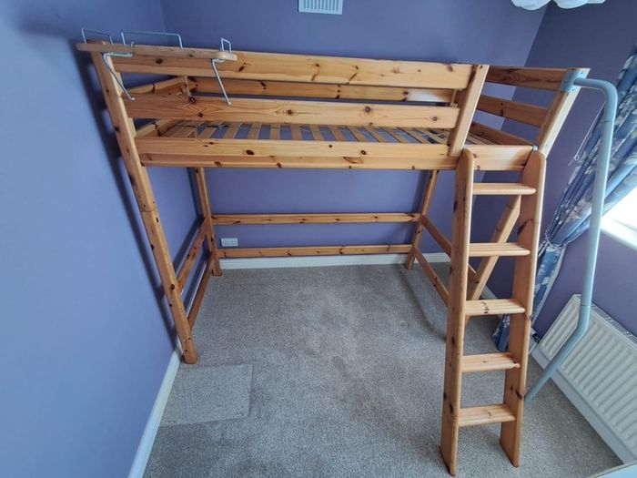 Bed and mattress