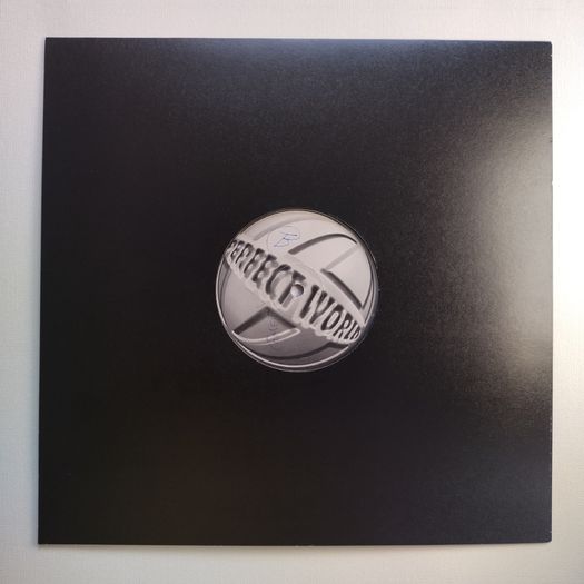 Friends Of Matthew - Out There! - Pulse-8 Records - Original Official Pressing! Quality Easrly 90s Breaks! Original Mix Condition: Excellent!