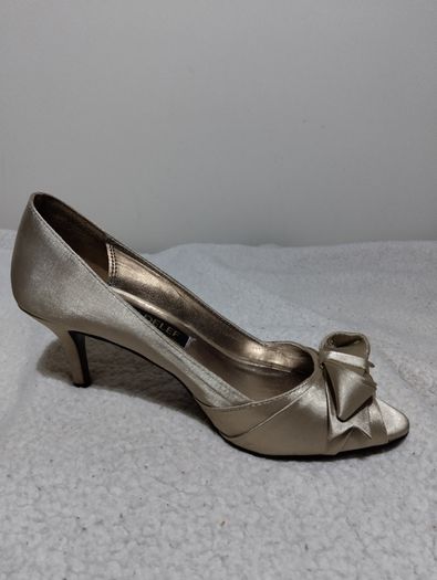 Stunning Victoria Delef Occasion Shoes