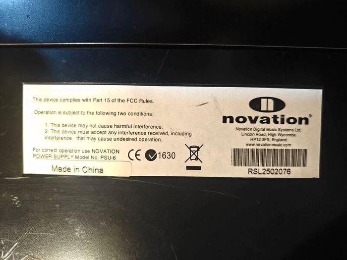 Novation: ReMOTE 25SL MIDI Controller