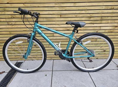 Apollo Cosmo Women's Hybrid Bike  17" Frame
