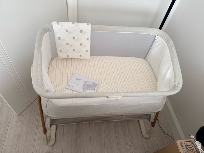 Mamas & Papas Lua Bedside Crib - Fawn