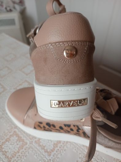 Leather womens trainers Carvela size 38
