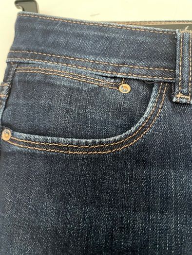 DL1961 Coco Straight Leg Designer Jeans - Size 27 (27" Inseam)