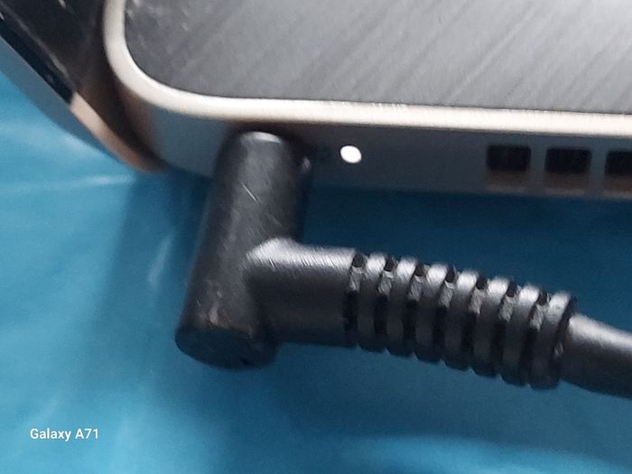 HP 15.6 inch Laptop, TPN-C130, 4GB Ram, 1 Terrabyte, Windows 10, AMD A9-9420 Radeon R5, 5 Compute Cores, 2C+3G, 3.0GHz, Microsoft Edge, Chrome