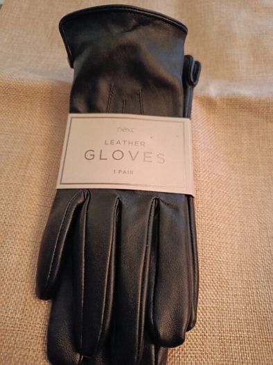 Leather gloves - medium