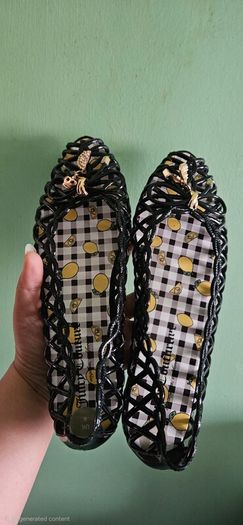 Juicy Couture Black Flats