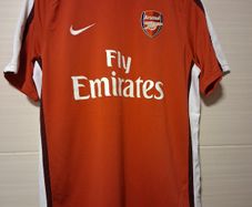 Arsenal Jersey. Official Nike Arsenal Mens Home Jersey From Season 2008 / 2010. Authentic Original From The Time. Not A Modern Day Remake.
