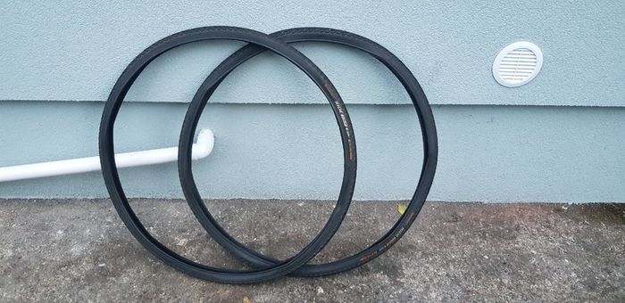 bike tyres 2x Continental Ride Tour tyres